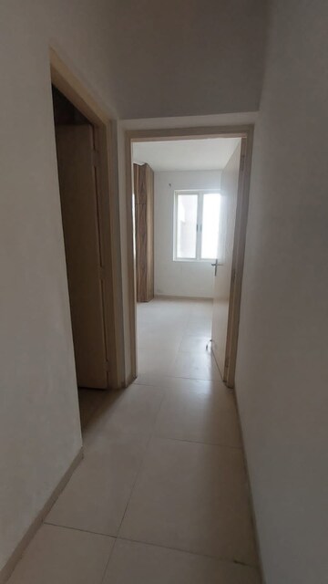 Room in 3 BHK Apartment at Vatika Gurgaon 21, Sector 83 – for Rent