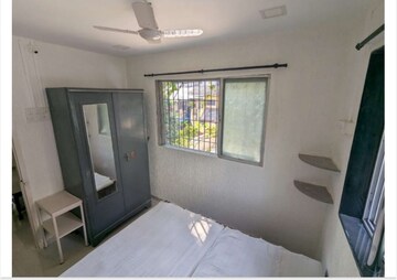 Room in 1 BHK Apartment at Bandra West – for Rent