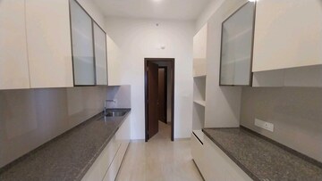 Building Lobby in 3 BHK Apartment at Piramal Mahalaxmi, Mahalaxmi – for Sale