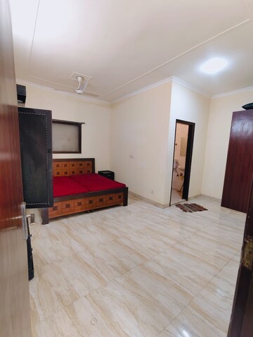 Bedroom in 1 BHK Builder Floor at Greenwood City, Sector 40 – for Rent