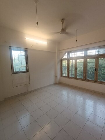Room in 2 BHK Apartment at Bandra West – for Rent