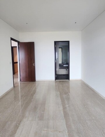 Room in 3 BHK Apartment at Lokhandwala Minerva Mahalaxmi, Mahalaxmi – for Sale
