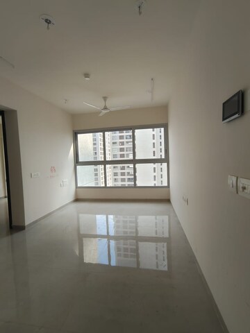 Master Bedroom in 2 BHK Apartment at Piramal Vaikunth Vama, Balkum Pada – for Rent