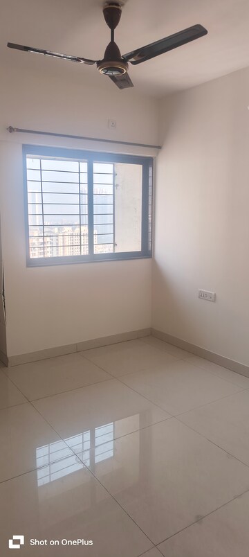 Bedroom in 2 BHK Apartment at Manpada – for Rent