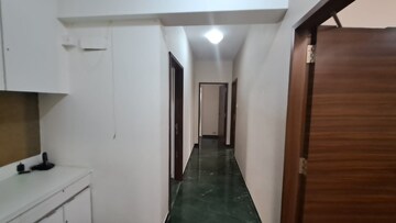 Building Lobby in 4 BHK Apartment at Hiranandani Gardens Odyssey I II, Powai – for Sale