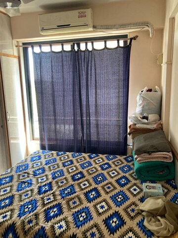 Bedroom in 2 BHK Apartment at Memnagar – for Rent