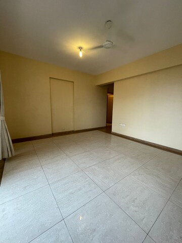 Room in 4 BHK Apartment at Hiranandani Gardens Odyssey I II, Powai – for Sale
