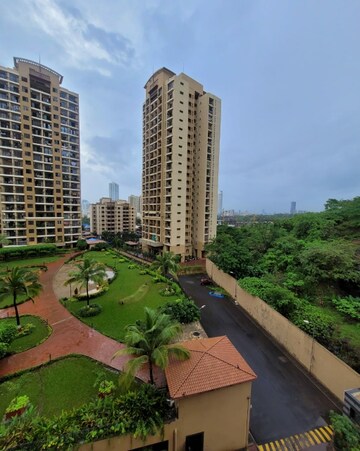 2 BHK Apartment – Exterior View View at K Raheja Heights, Malad East - for Rent