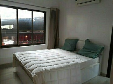 Bedroom in 2 BHK Apartment at K Raheja Heights, Malad East – for Rent
