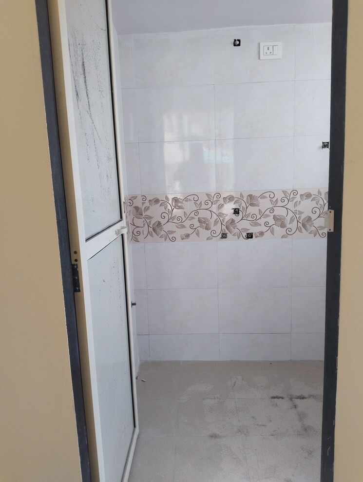 Bathroom, kasheli 1 Bedroom 565 Sq.Ft. Apartment In Kasheli Thane 8001516