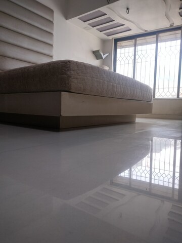 Bedroom in 2 BHK Apartment at Palash Towers, Andheri West – for Rent
