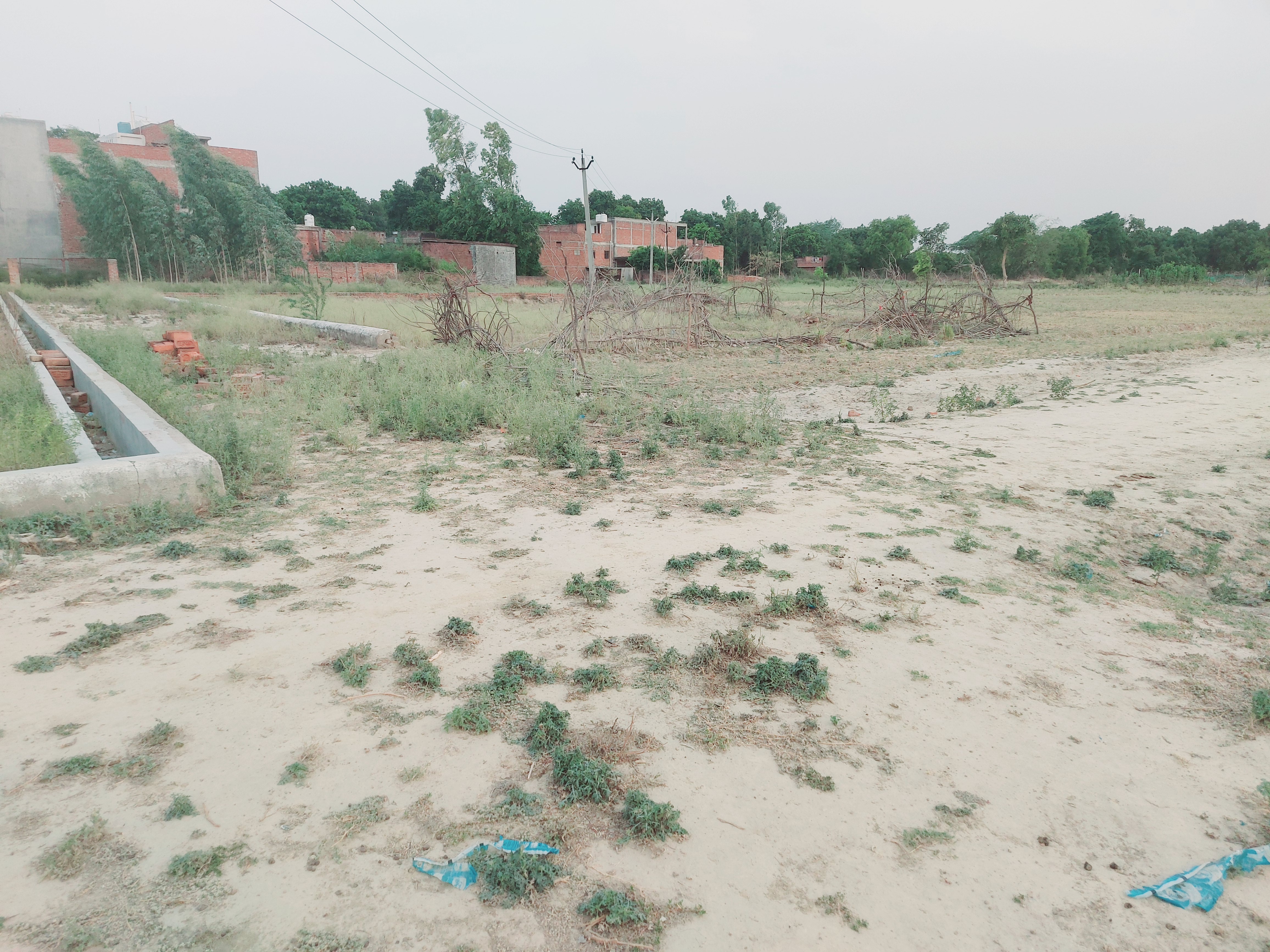 Plot For Sale in Kailashpuram Residency 