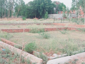 Plot Area in  Plot at Gosainganj – for Sale