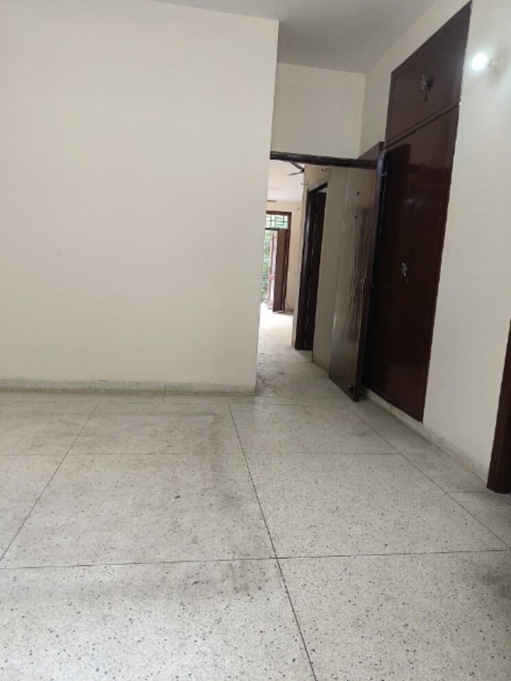 Room, unitech-south-city-ii 2 Bedroom 1000 Sq.Ft. Builder Floor In Sector 50 Gurgaon 8001602