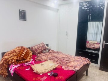Master Bedroom in 1 BHK Builder Floor at Sector 30 – for Rent