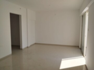 Room in 3 BHK Apartment at Kundan La Ventana, Kondhwa – for Rent