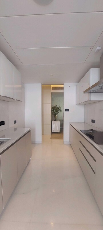  4 BHK Apartment at Lokhandwala Minerva Mahalaxmi, Mahalaxmi – for Sale
