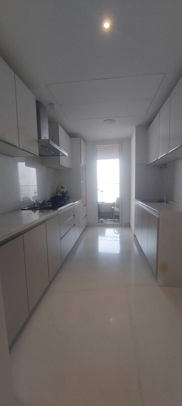  4 BHK Apartment at Lokhandwala Minerva Mahalaxmi, Mahalaxmi – for Sale