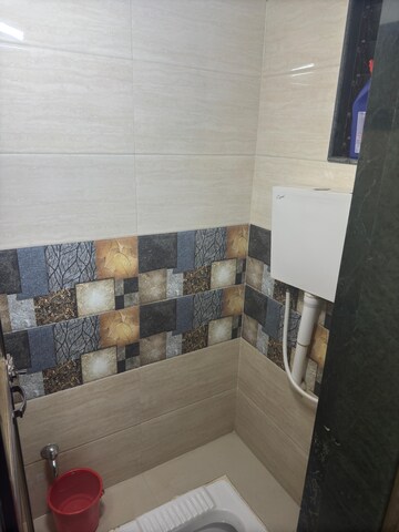 Bathroom in 1 BHK Apartment at Mulund West – for Rent