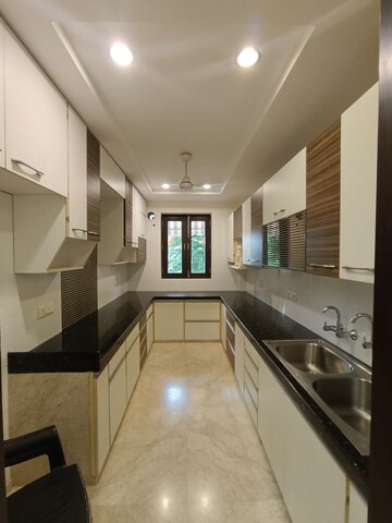 Building Lobby in 3 BHK Apartment at Prateek Edifice, Sector 107 – for Rent