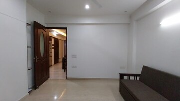 Room in 3 BHK Apartment at Defence Colony – for Rent