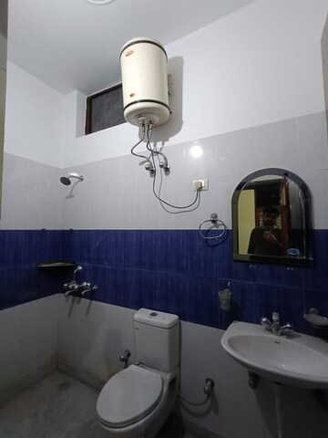 Bathroom in 2 BHK Apartment at Sector 46 – for Rent