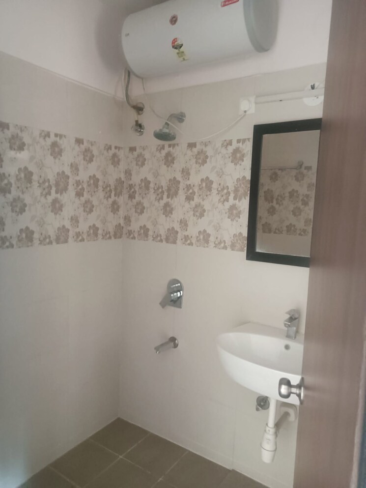 Bathroom, harsh-paradise 3 Bedroom 1650 Sq.Ft. Apartment In Aundh Pune 8001844