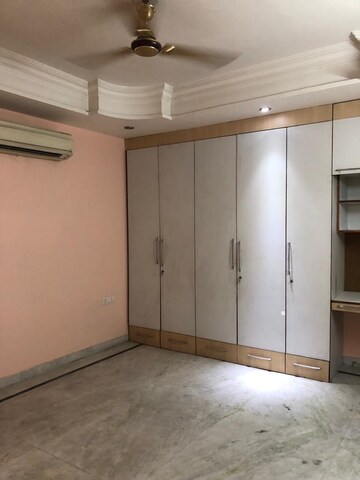 Room in 3 BHK Independent House at Sector 19 – for Rent