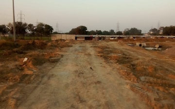 Plot For Sale in Sector 143