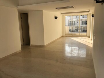 Room in 3 BHK Apartment at Bestech Park View Grand Spa, Sector 81 – for Sale