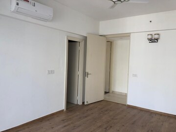 Room in 3 BHK Apartment at Bestech Park View Grand Spa, Sector 81 – for Sale