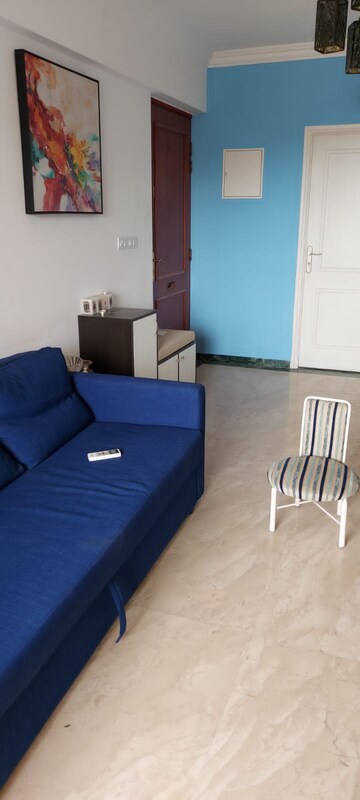 Room in 2 BHK Apartment at Hiranandani Avalon, Powai – for Sale