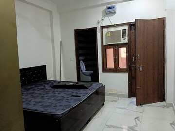 Bedroom in 3 BHK Apartment at Sector 57 – for Rent
