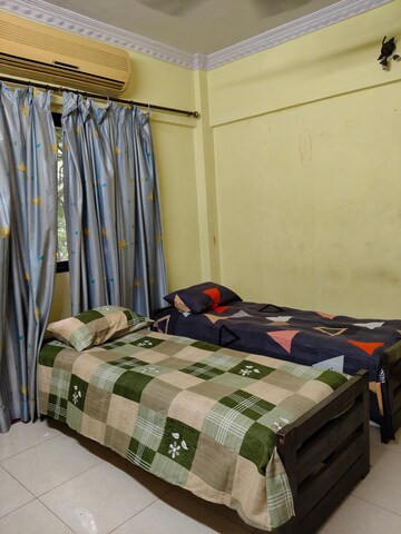 Room in  Pg at Aarey Colony – for Rent
