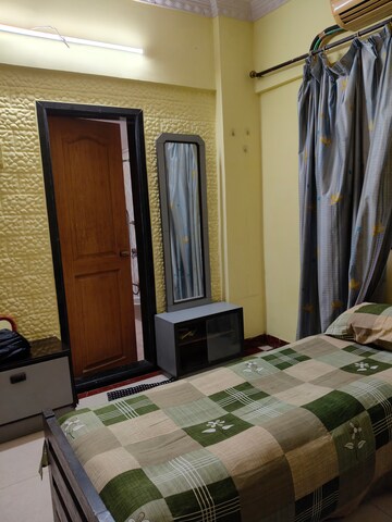 Room in  Pg at Aarey Colony – for Rent