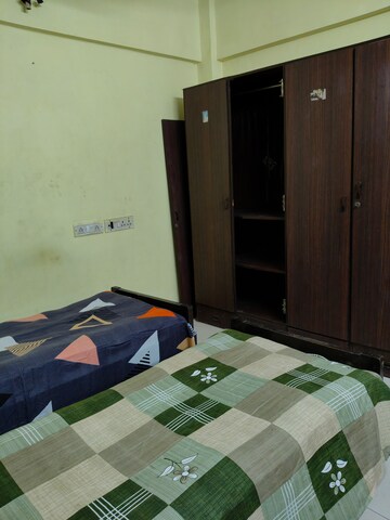 Room in  Pg at Aarey Colony – for Rent
