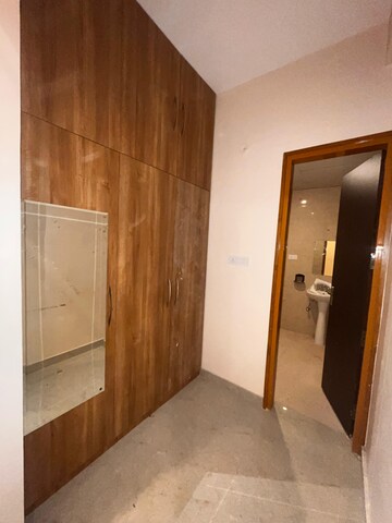 Furnished Amenities in 2 BHK Independent House at Gomti Nagar – for Rent