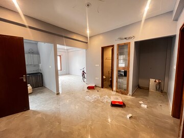 Room in 2 BHK Independent House at Gomti Nagar – for Rent