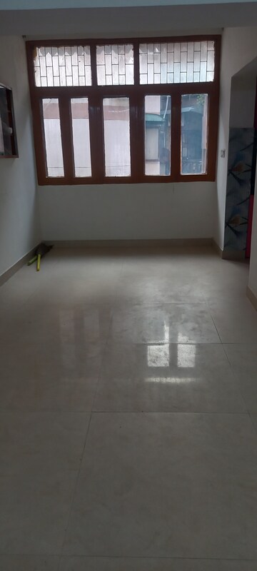Living Room in 2 BHK Apartment at Ip Extension – for Rent