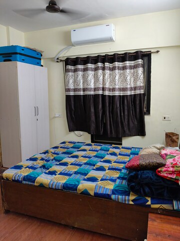 Room in  Pg at New Madha Colony – for Rent