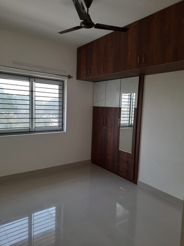 Room in 2 BHK Apartment at Jains Aashraya, Bannerghatta – for Rent