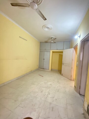 Master Bedroom in 2 BHK Independent House at Ansal Plaza Sector-23, Sector 23 – for Rent