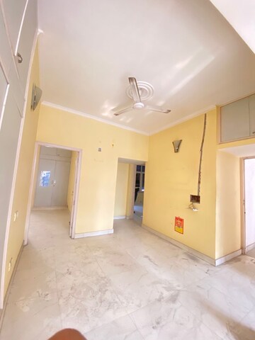 Room in 2 BHK Independent House at Ansal Plaza Sector-23, Sector 23 – for Rent
