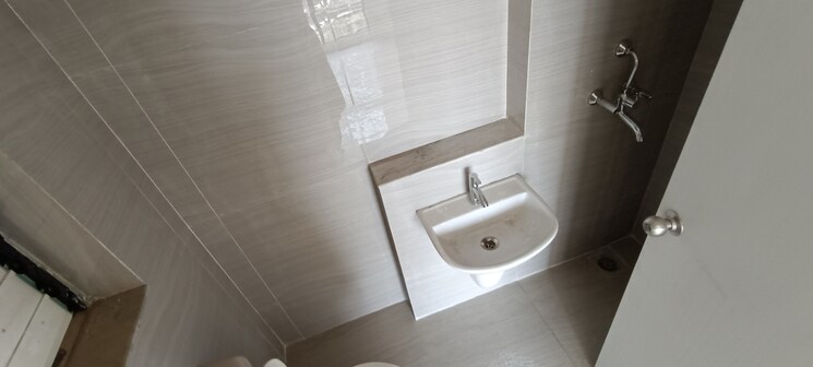 Bathroom, runwal-gardens 1.5 Bedroom 535 Sq.Ft. Apartment In Dombivli East Thane 8002144