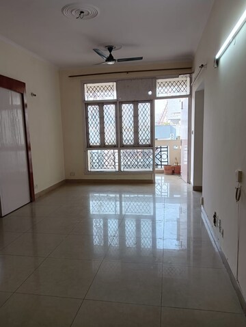 Room in 2 BHK Builder Floor at Smart Lane, Niti Khand – for Rent