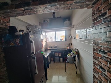 Team Area in 1 BHK Apartment at Summit Apartment, Goregaon East – for Sale