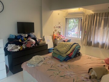 Bedroom in 1 BHK Apartment at Andheri West – for Rent