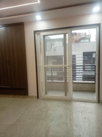 3 BHK Apartment For Rent in Sarvdharm RWA Mukherjee Nagar Delhi  8002288