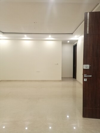 3 BHK Apartment For Rent in Sarvdharm RWA Mukherjee Nagar Delhi  8002288