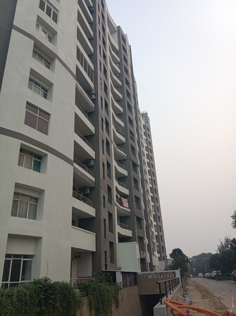 2 BHK Apartment For Resale in Raheja Vedaanta Sector 108 Gurgaon  8002358